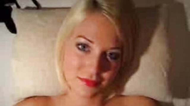 Linda latina compartida entre sexo casero prima padrastro y hermanastro