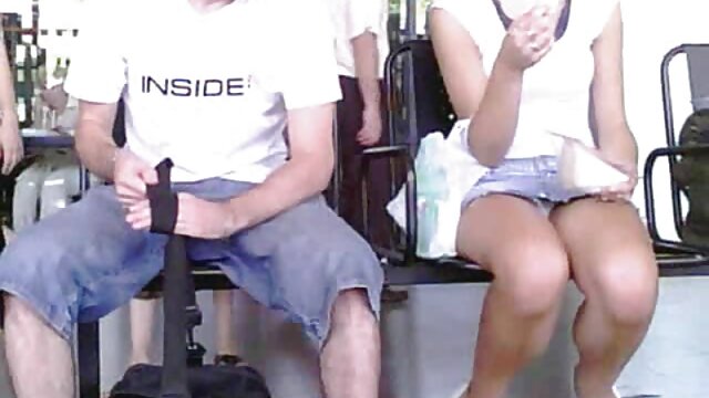 joi oficina downblouse upskirt caseros de mexicanas