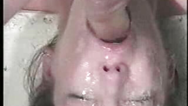 Camslut portugués squirt casero