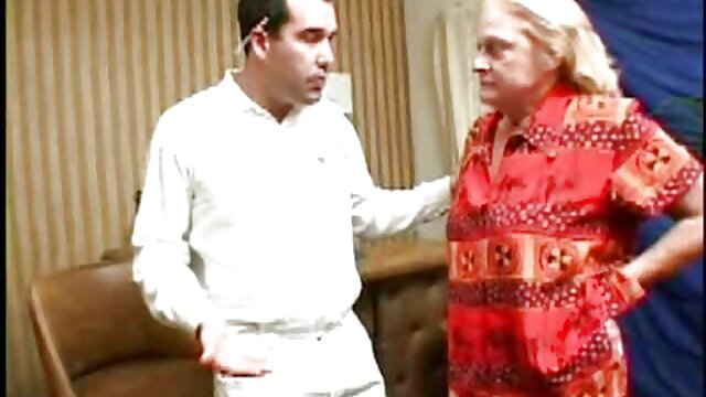 Bailando la vida porn en casa erótica