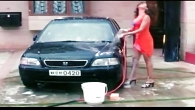 Adolescente asiática follada duro poco videos de travestis caseros después de cumplir 18 años